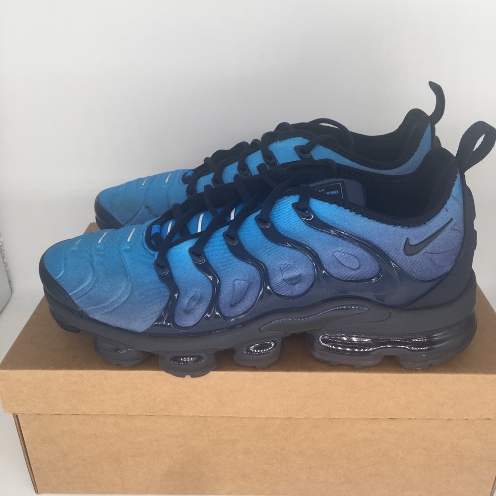 Just in Nike air Vapormax photo blue